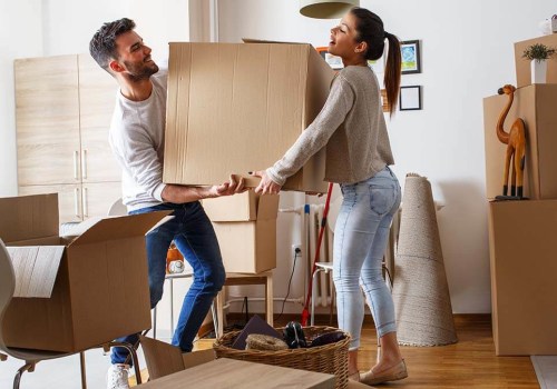 How do you pack a house to move efficiently?